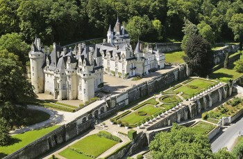 Castles of Loire Valley Tour